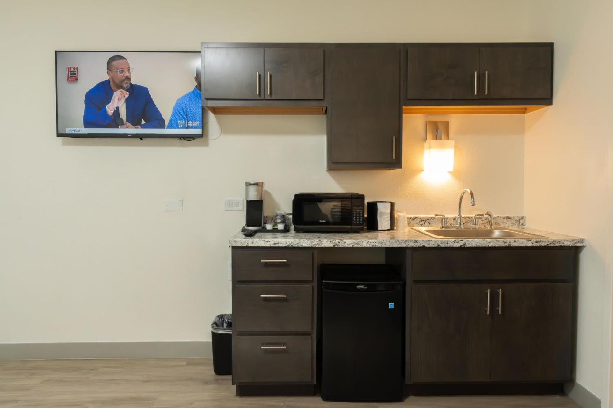 Oasis Bay Suites, Tampa, Busch Gardens, Usf Buitenkant foto